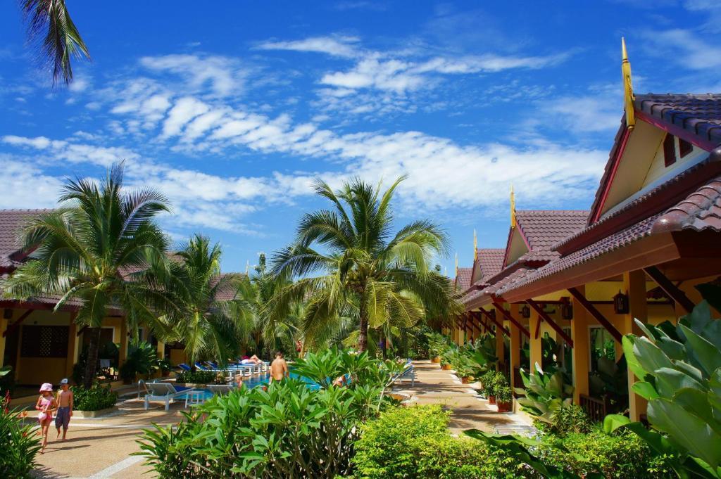 Le Piman Resort Rawai Exterior photo