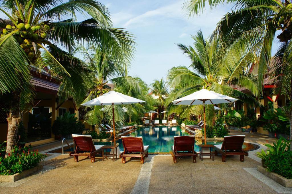 Le Piman Resort Rawai Exterior photo