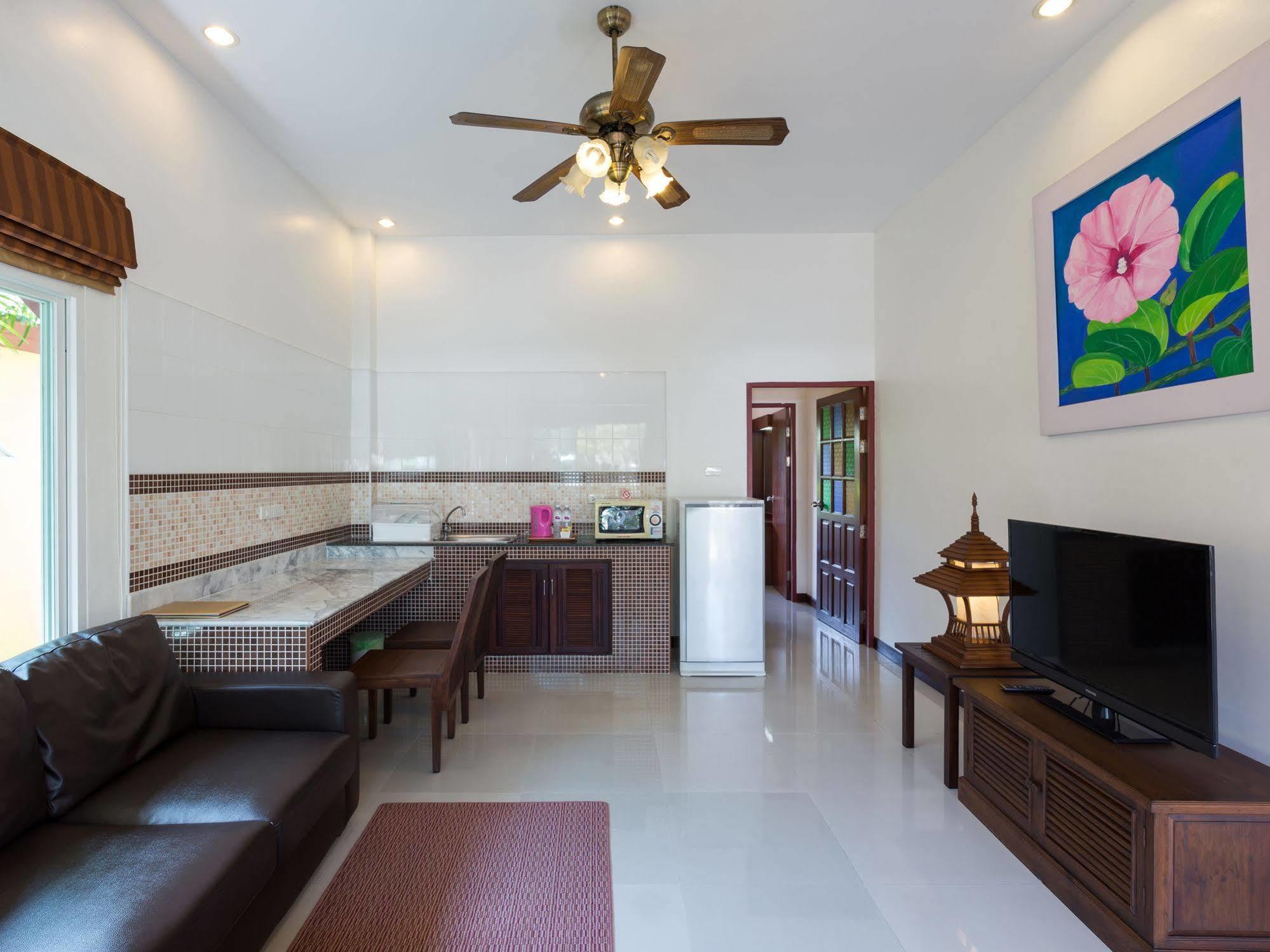 Le Piman Resort Rawai Exterior photo